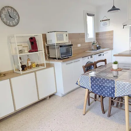 Confort Au Centre De Avec Parking Prive - Fr-1-387-224 * Marseillan (Herault)