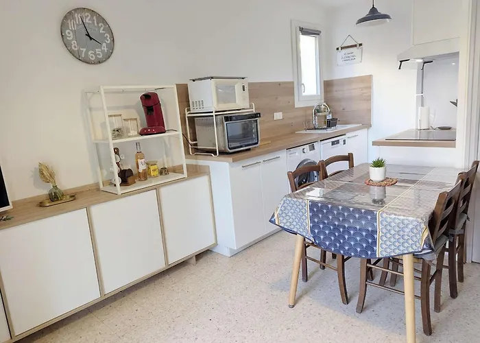 Confort Au Centre De Avec Parking Prive - Fr-1-387-224 * Marseillan (Herault)